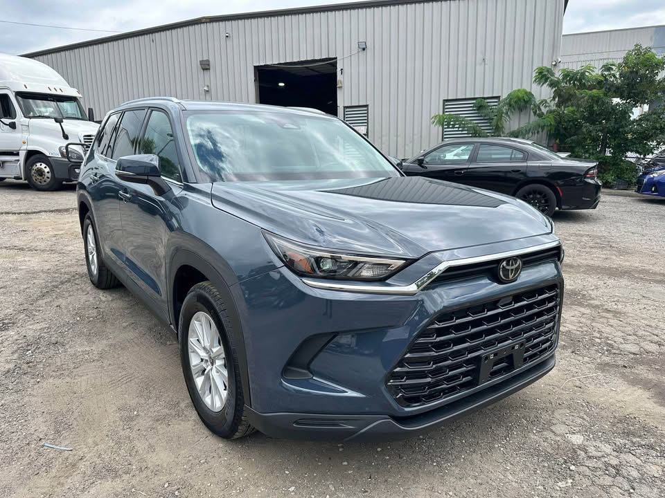 2025 Toyota Highlander - $44,999