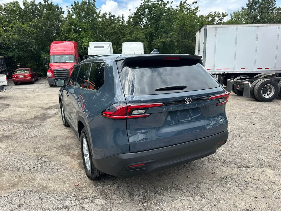 2025 Toyota Highlander - $44,999