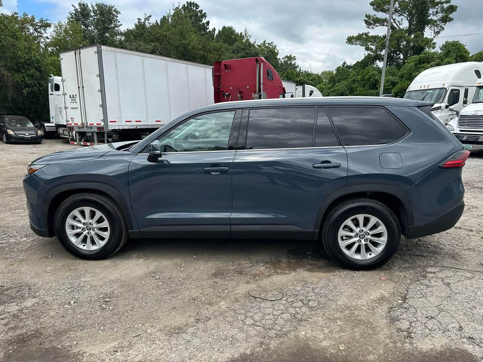 2025 Toyota Highlander - $44,999