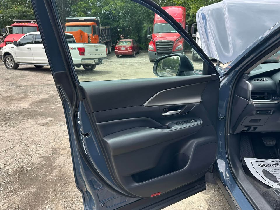 2025 Toyota Highlander - $44,999