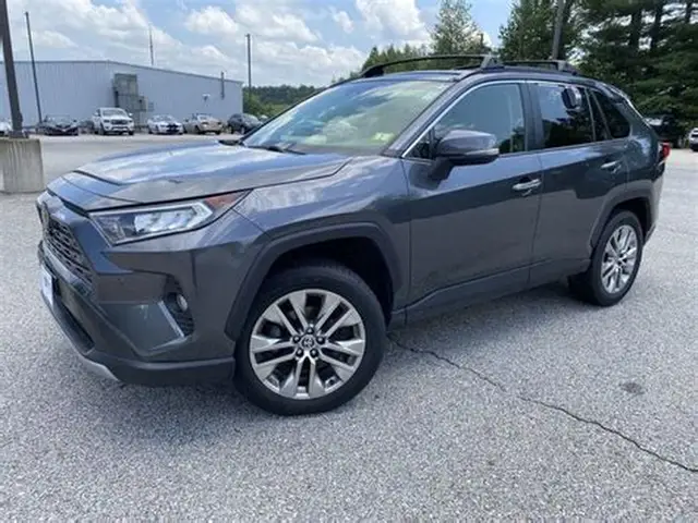 2021 Toyota RAV4 - $29,999
