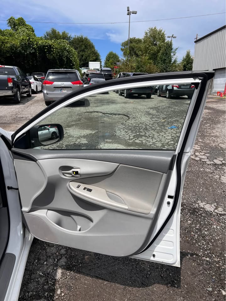 2010 Toyota Corolla - $6,999