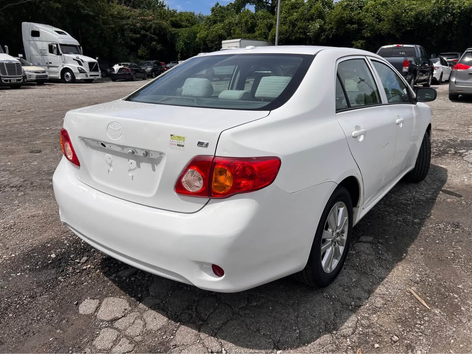 2010 Toyota Corolla - $6,999
