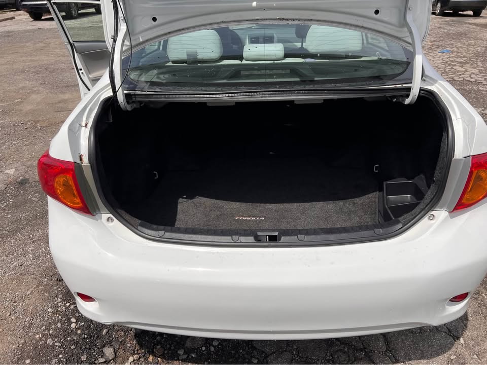 2010 Toyota Corolla - $6,999
