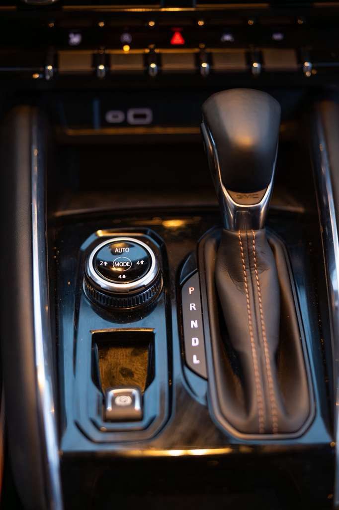 2024 GMC Canyon