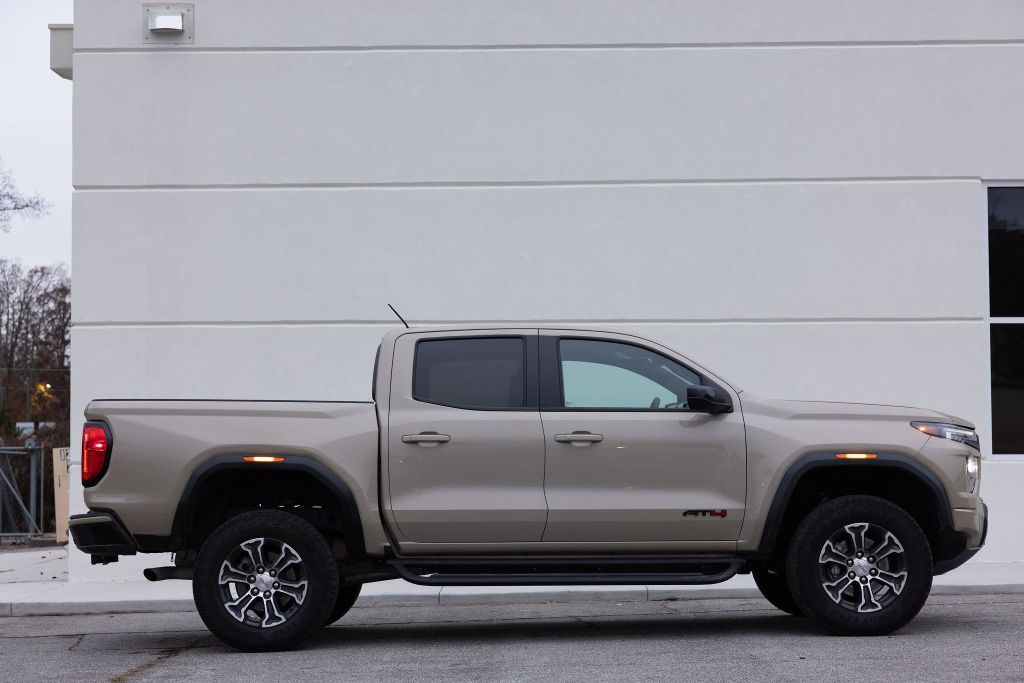 2024 GMC Canyon