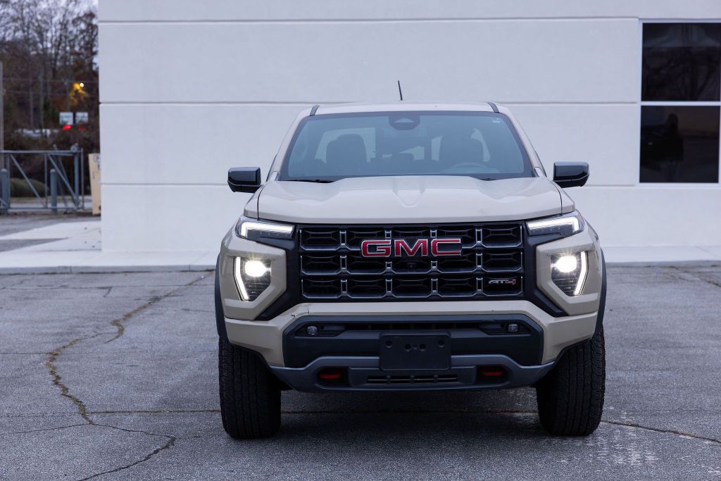 2024 GMC Canyon