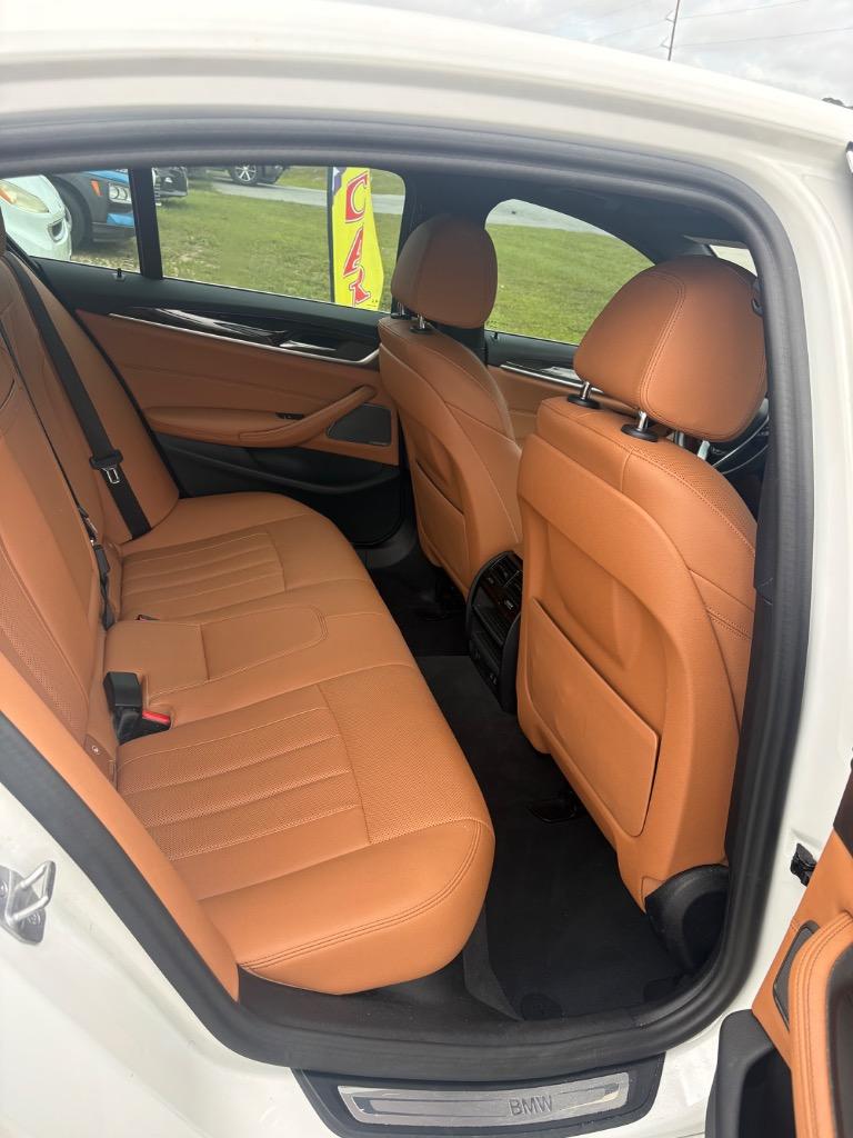 2023 BMW 540i - $33,500