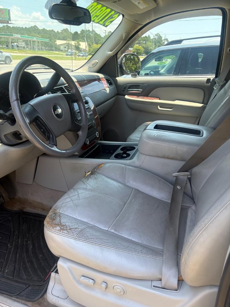 2007 Chevrolet Avalanche - $10,900