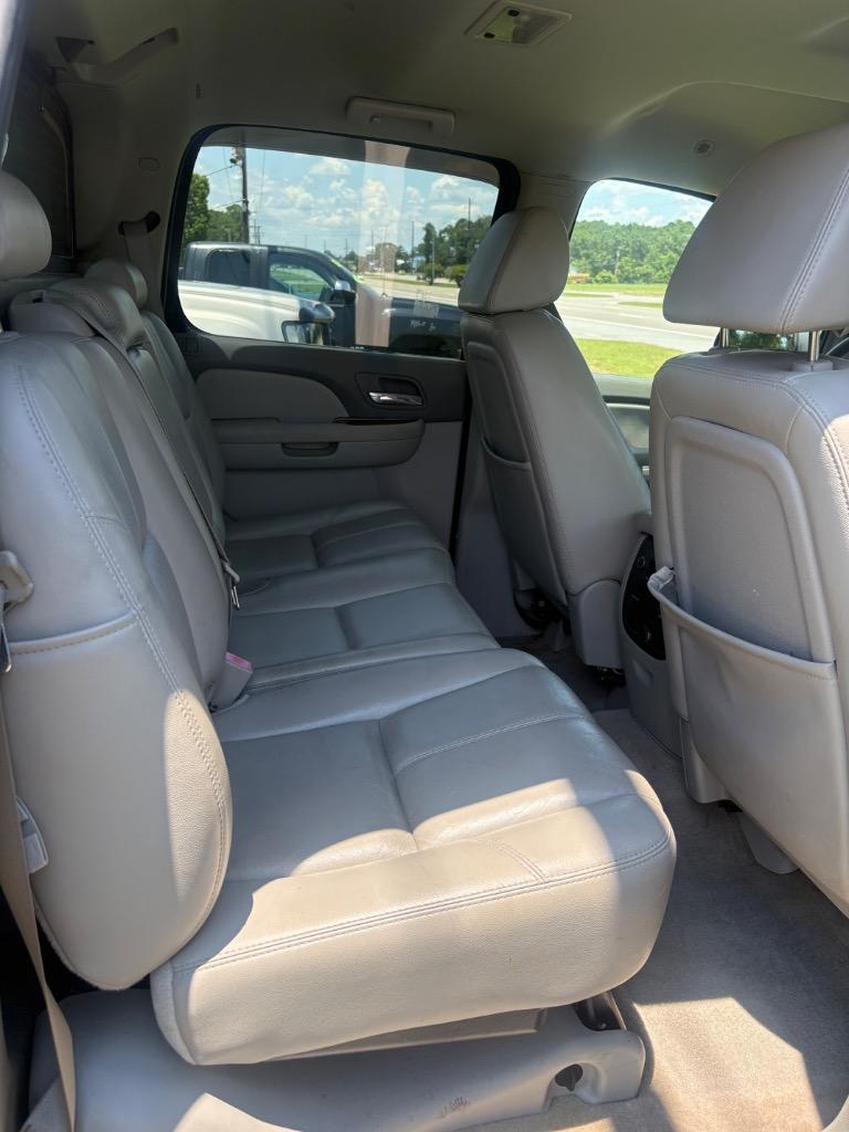 2007 Chevrolet Avalanche - $10,900