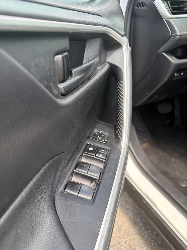 2019 Toyota RAV4 - $14,995