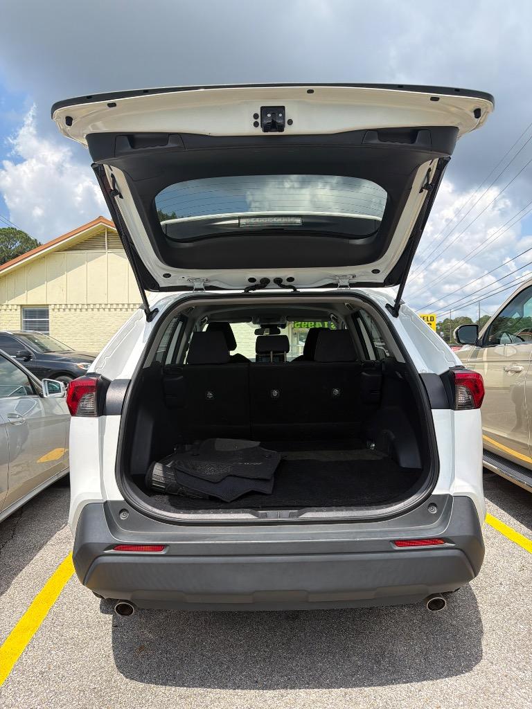 2019 Toyota RAV4 - $14,995