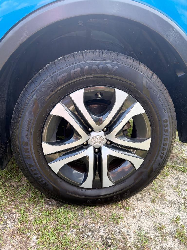 2018 Toyota RAV4 - $14,999