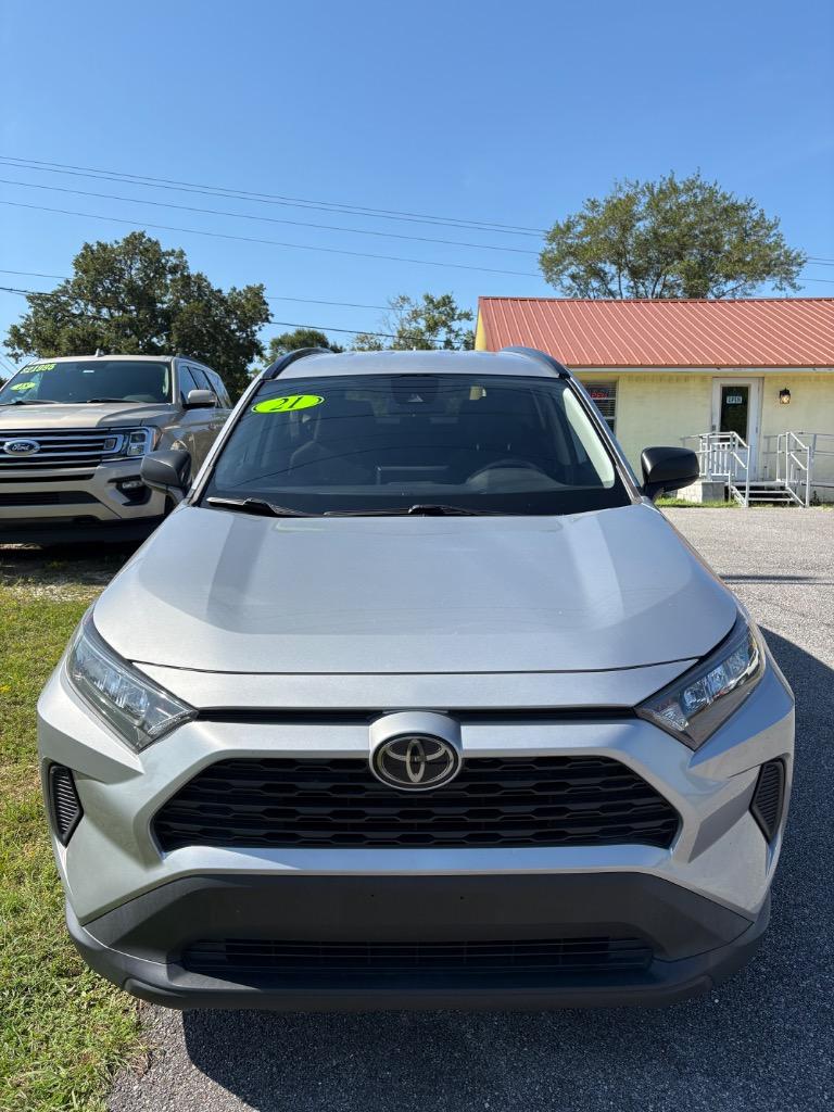 2021 Toyota RAV4 - $19,500