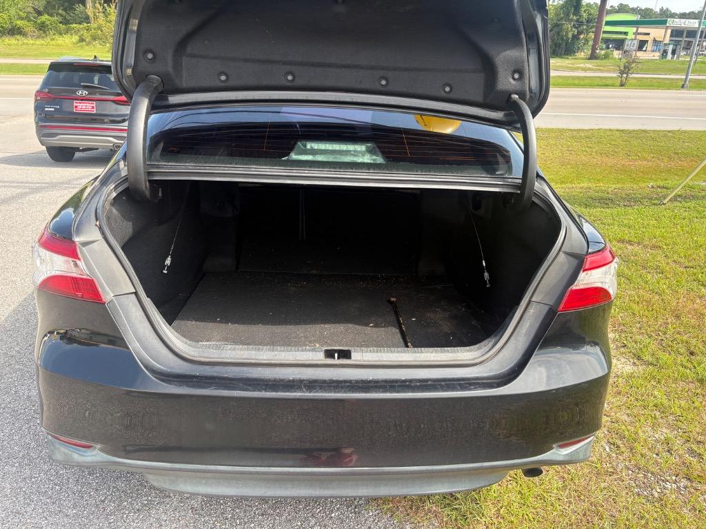 2018 Toyota Camry - $9,995