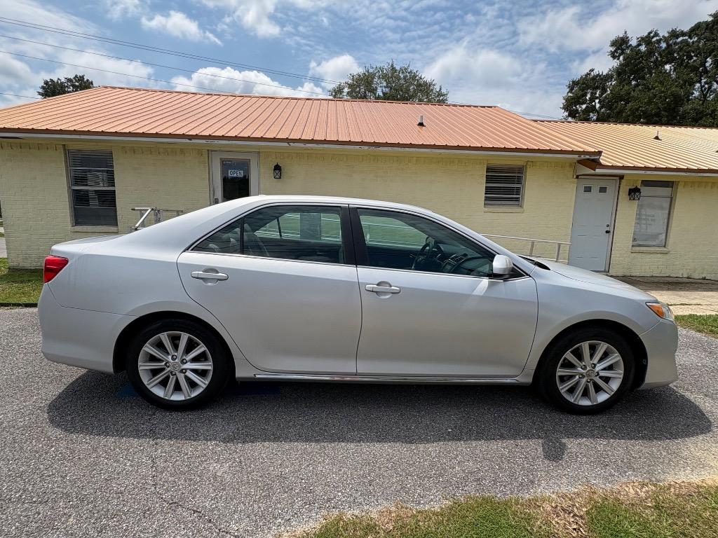 2013 Toyota Camry - $9,995
