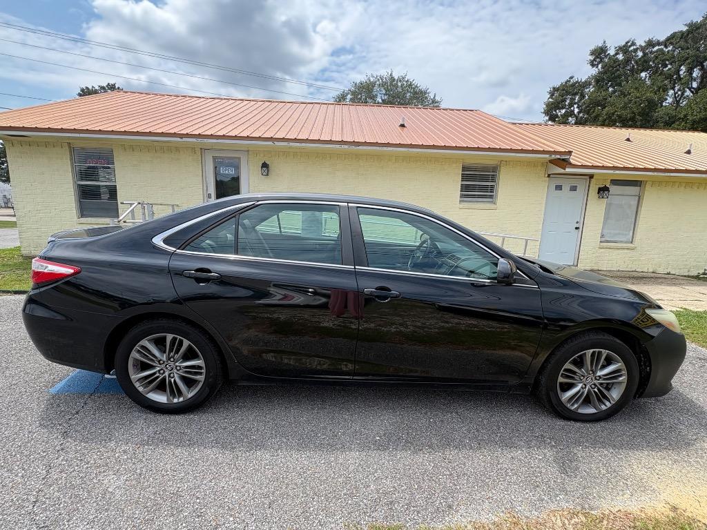 2015 Toyota Camry - $9,995