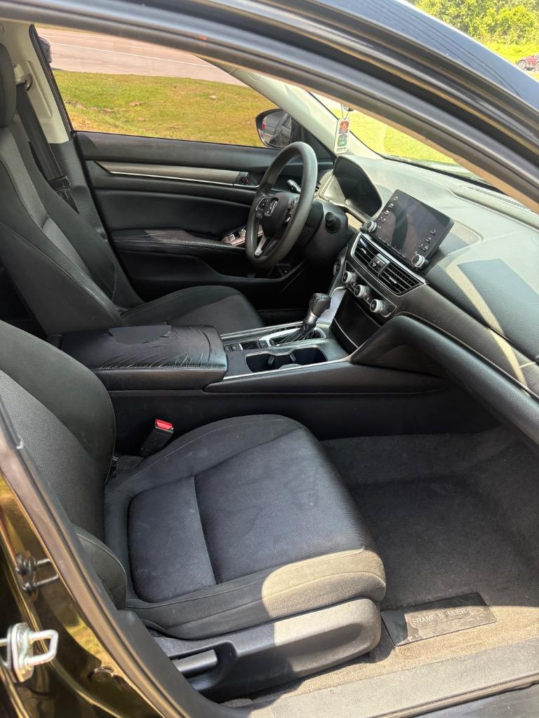 2018 Honda Accord - $15,995