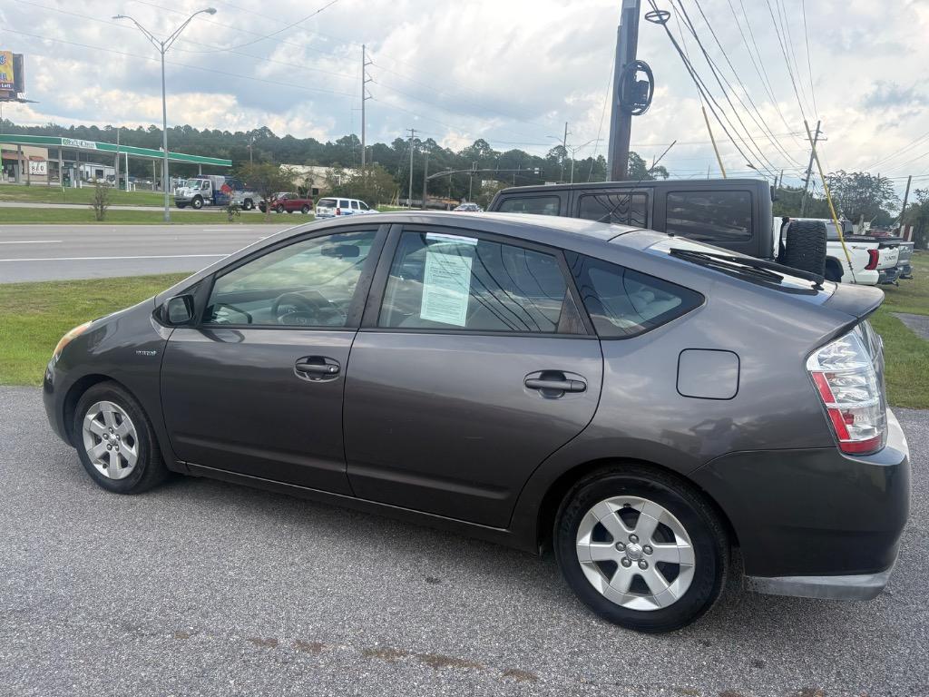 2007 Toyota Prius - $8,995