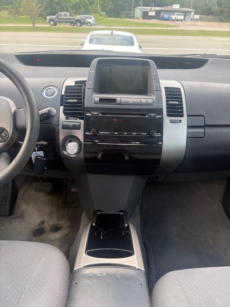 2007 Toyota Prius - $8,995