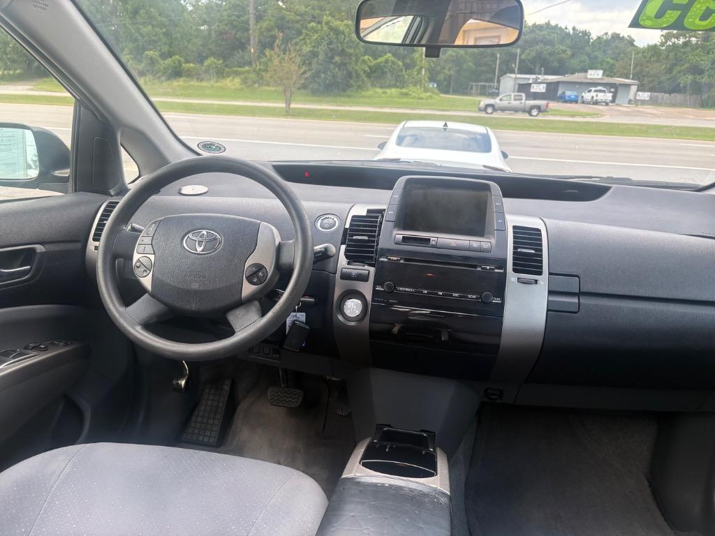 2007 Toyota Prius - $8,995