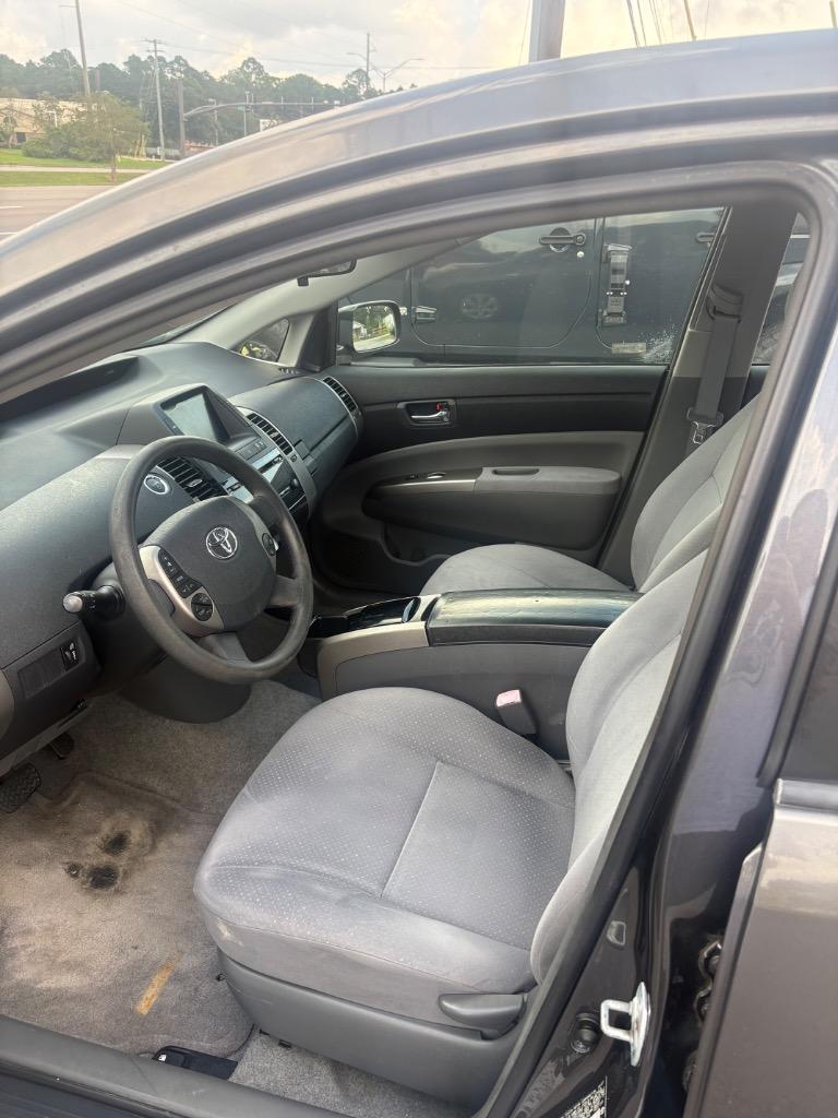 2007 Toyota Prius - $8,995