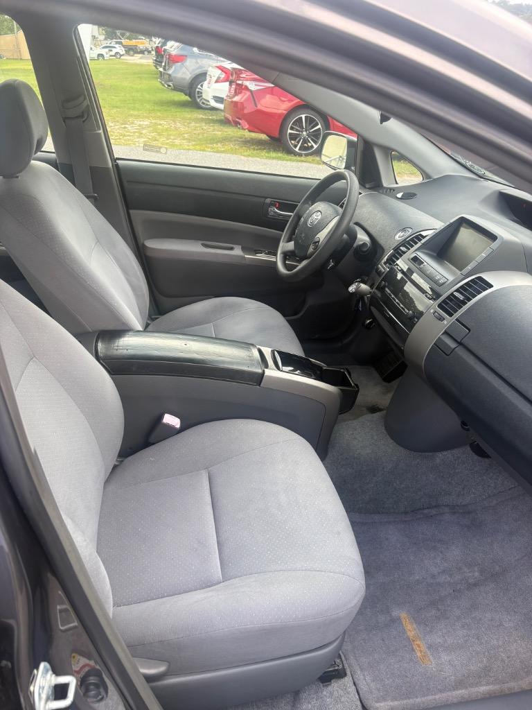 2007 Toyota Prius - $8,995