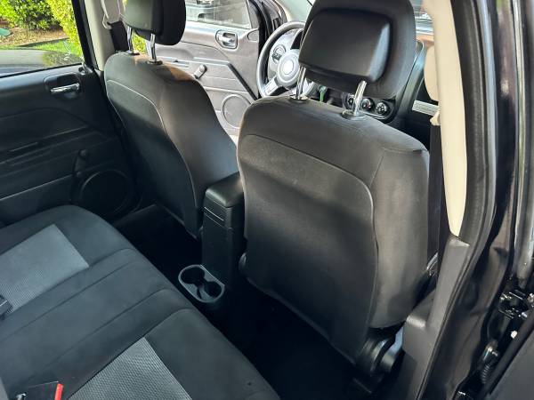 2017 Jeep Compass Sport photo