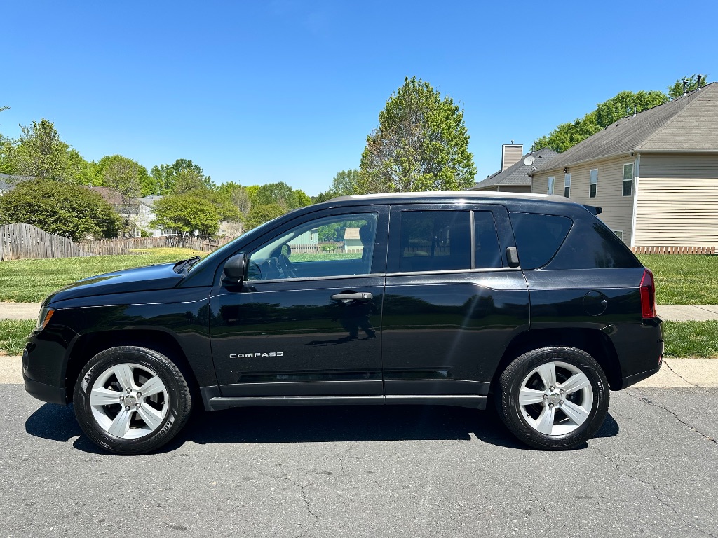 2017 Jeep Compass Sport photo