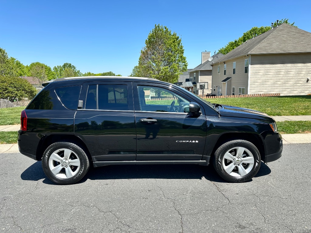 2017 Jeep Compass Sport photo