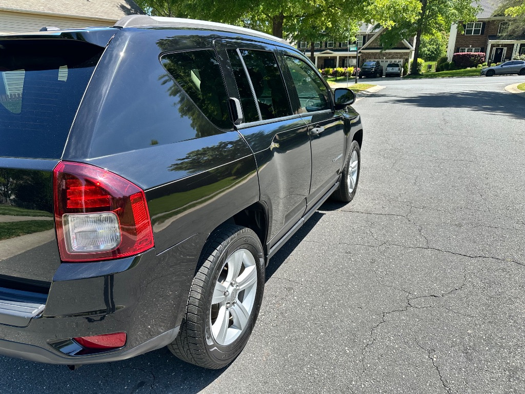 2017 Jeep Compass Sport photo