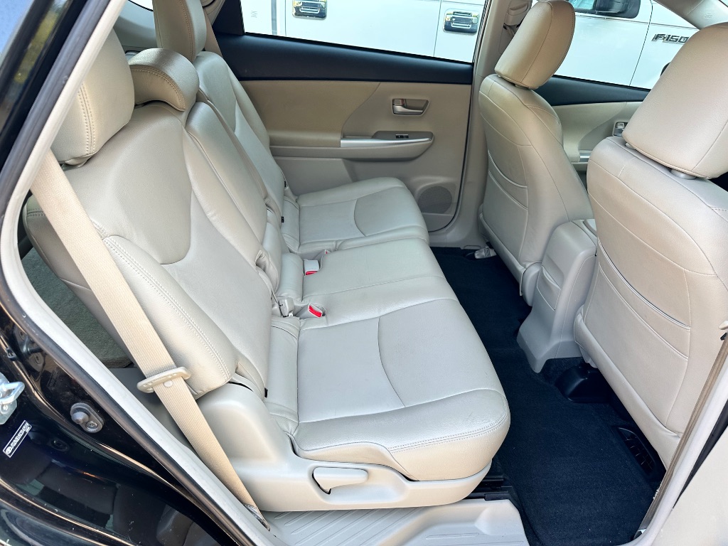 2012 Toyota Prius v Two photo