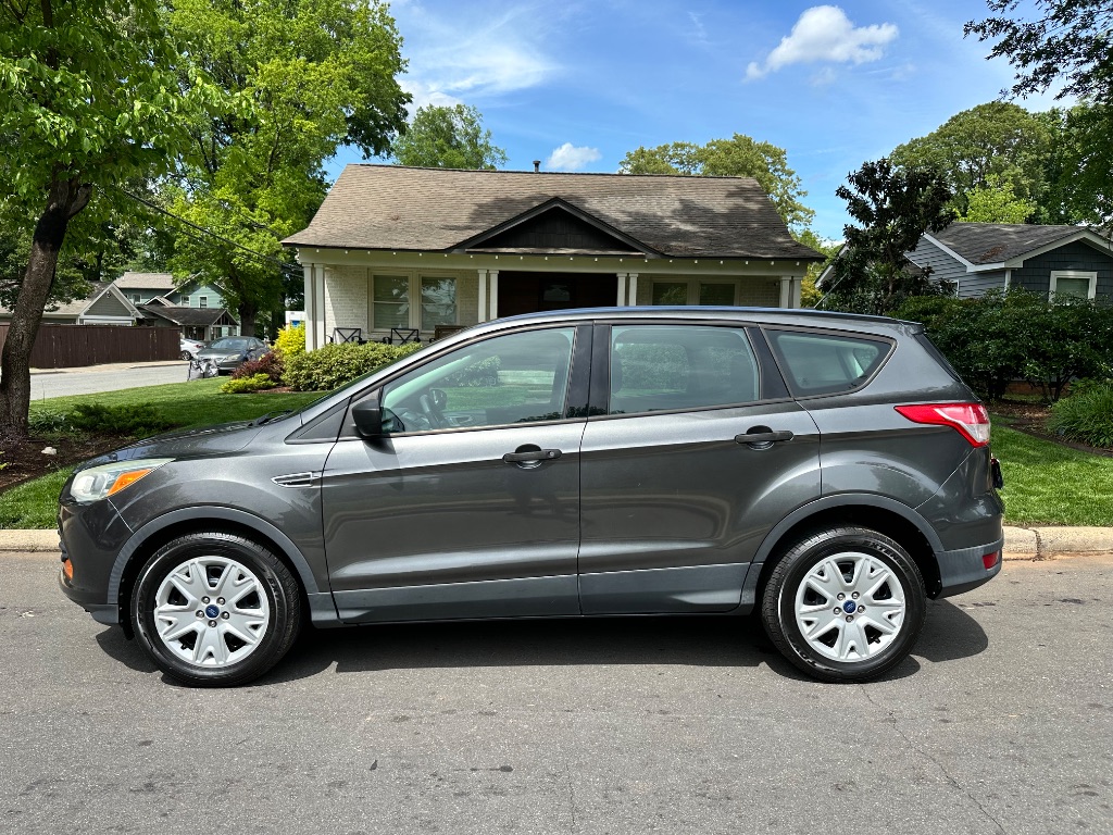 2015 Ford Escape S photo