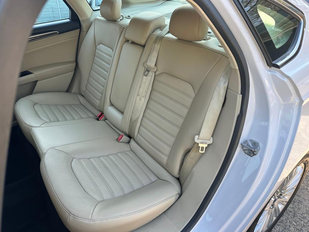 2013 Ford Fusion Hybrid SE photo