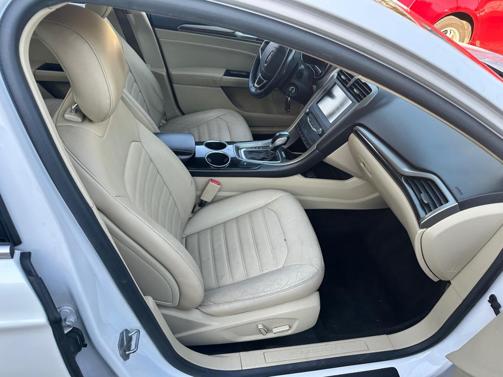 2013 Ford Fusion Hybrid SE photo