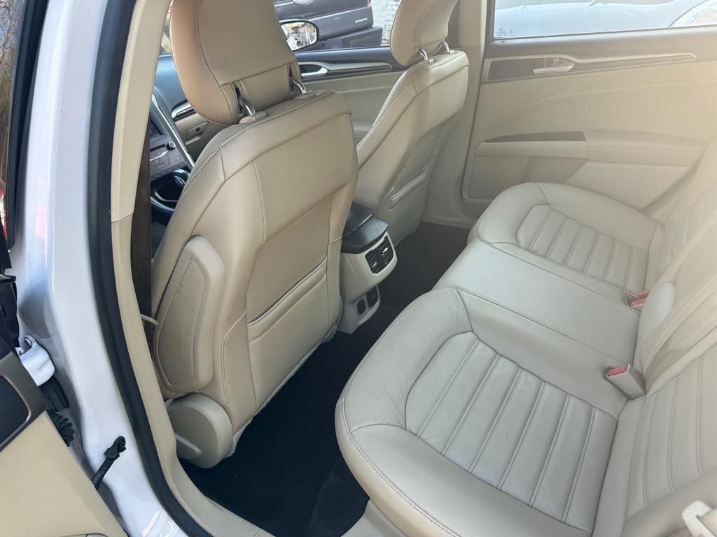 2013 Ford Fusion Hybrid SE photo