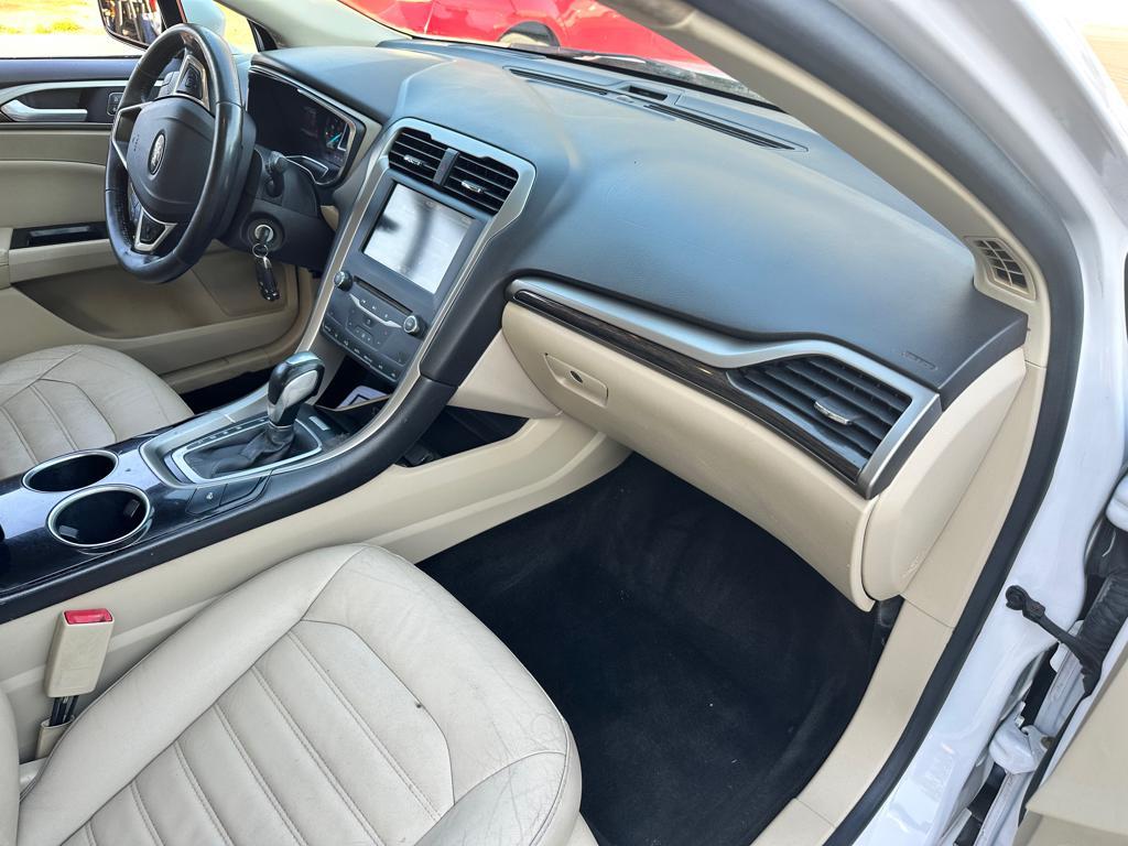 2013 Ford Fusion Hybrid SE photo