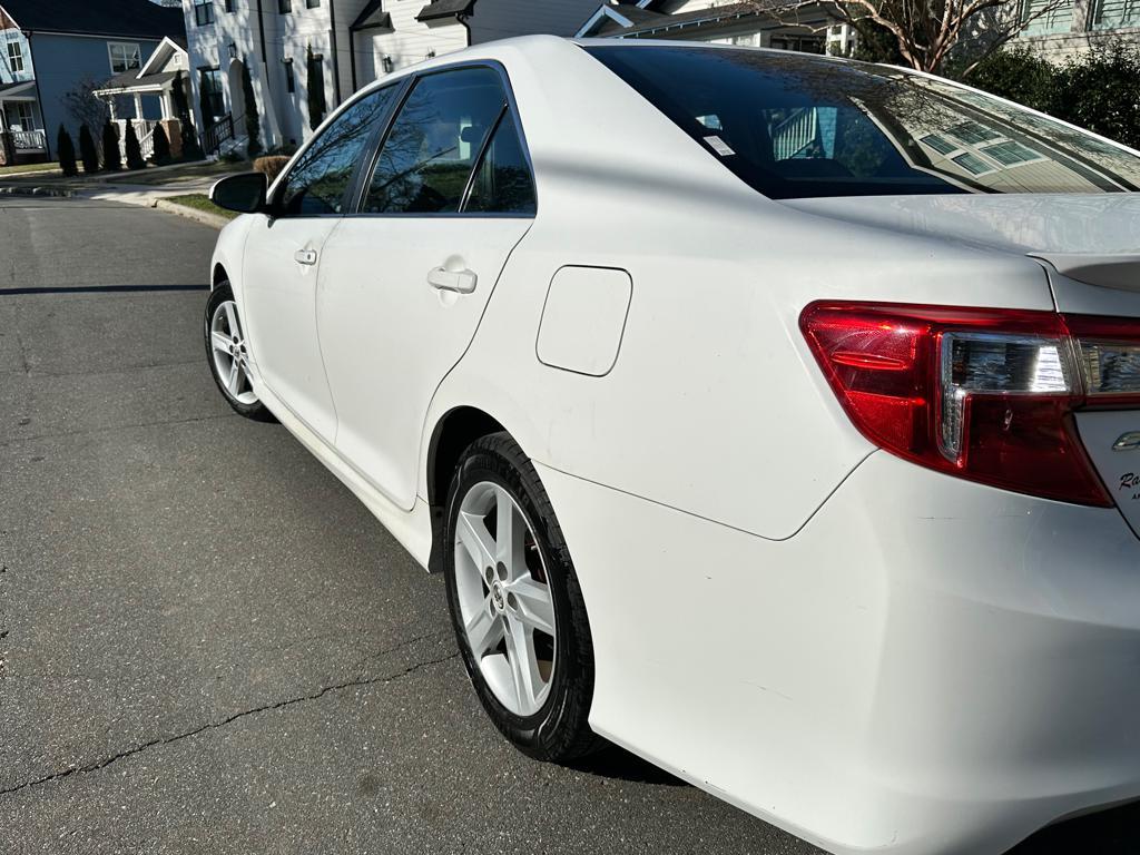 2012 Toyota Camry L photo