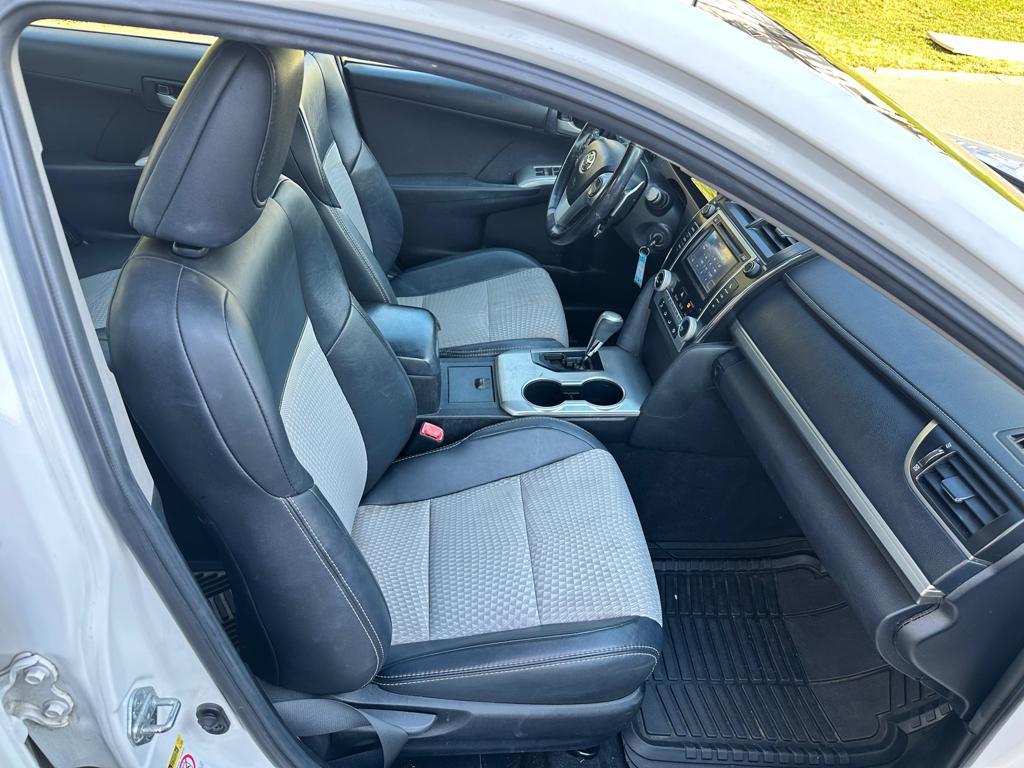 2012 Toyota Camry L photo
