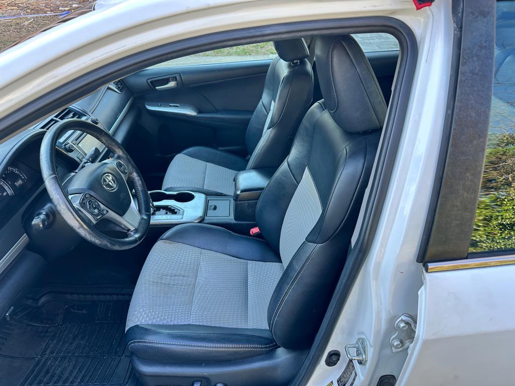 2012 Toyota Camry L photo