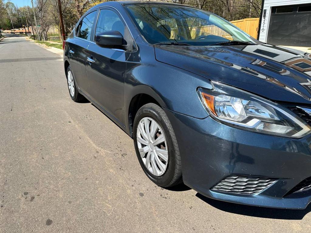 2016 Nissan Sentra SV photo