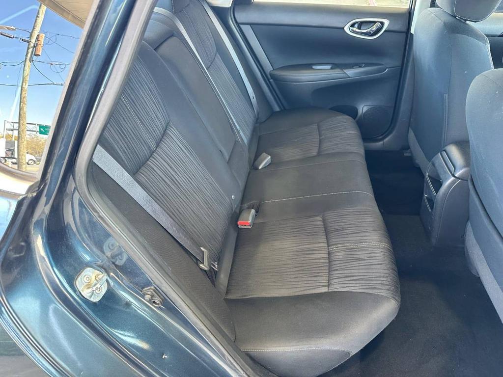 2016 Nissan Sentra SV photo