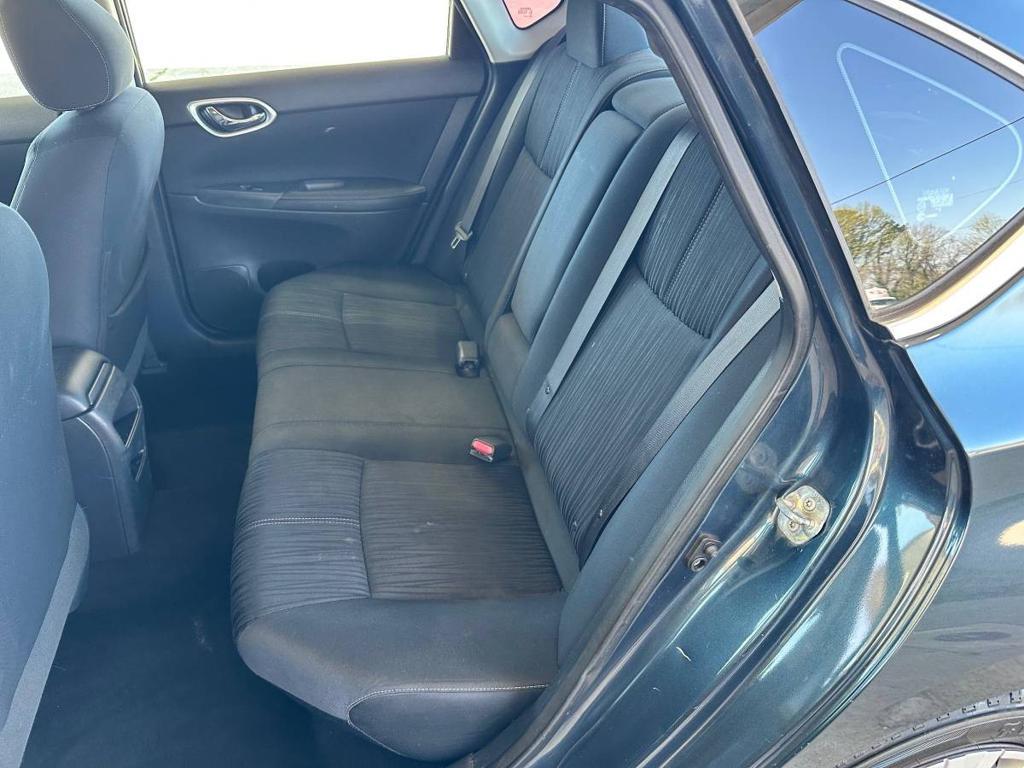 2016 Nissan Sentra SV photo