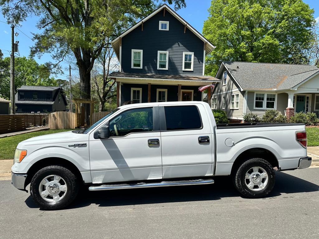2010 Ford F-150 XLT photo