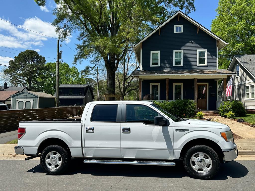 2010 Ford F-150 XLT photo