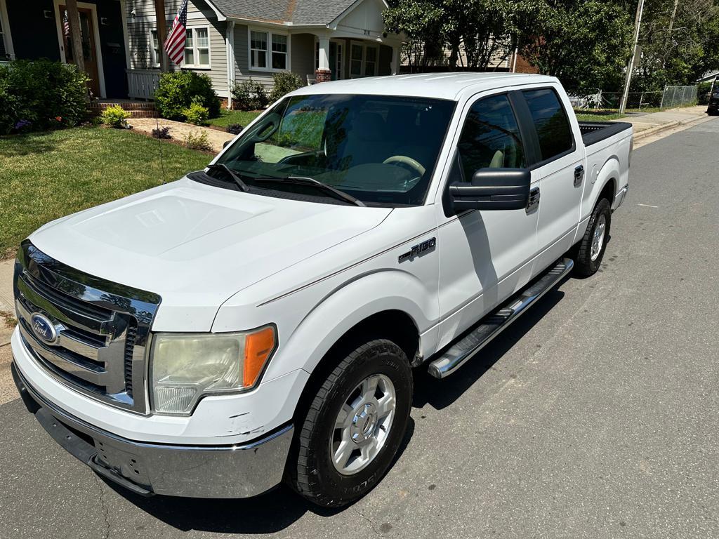 2010 Ford F-150 XLT photo