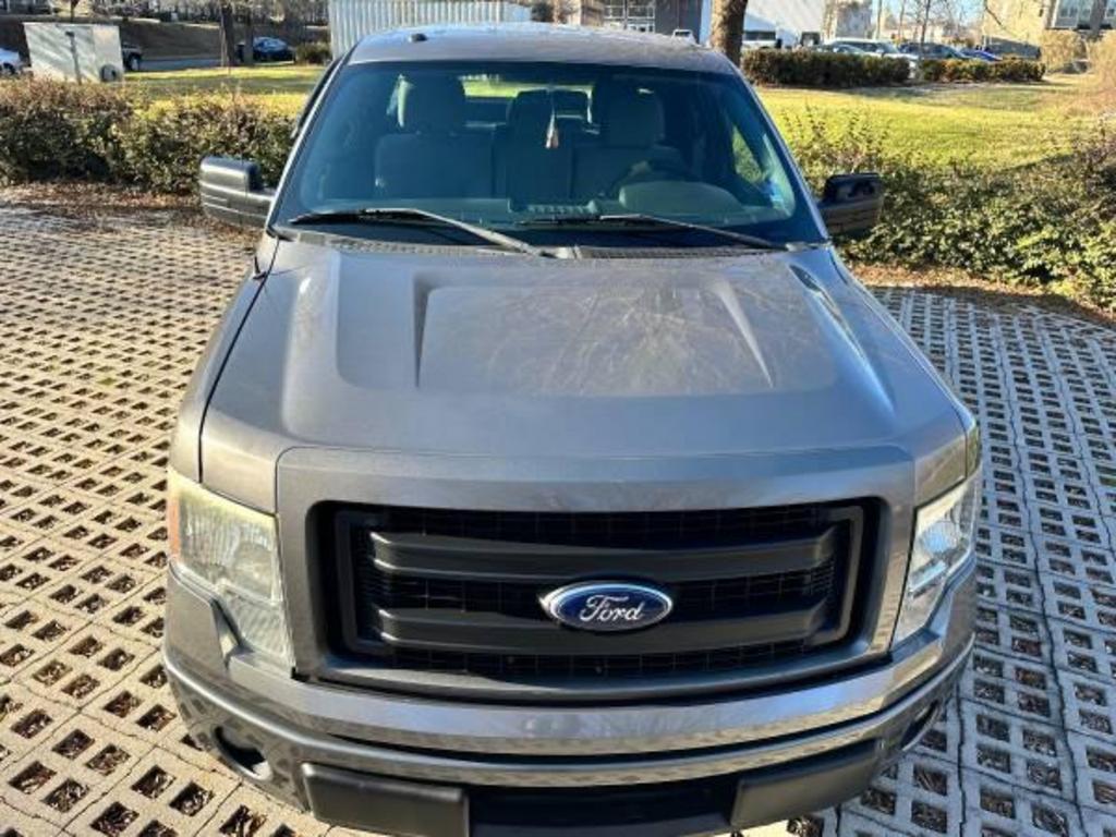 2013 Ford F-150 Lariat photo