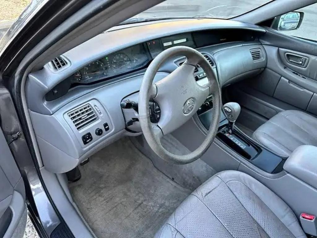 2003 Toyota Avalon - $3,999