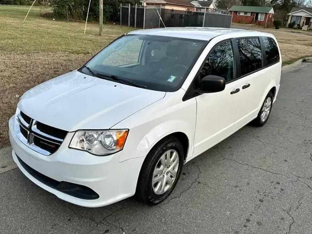 2019 Dodge Grand Caravan - $4,999