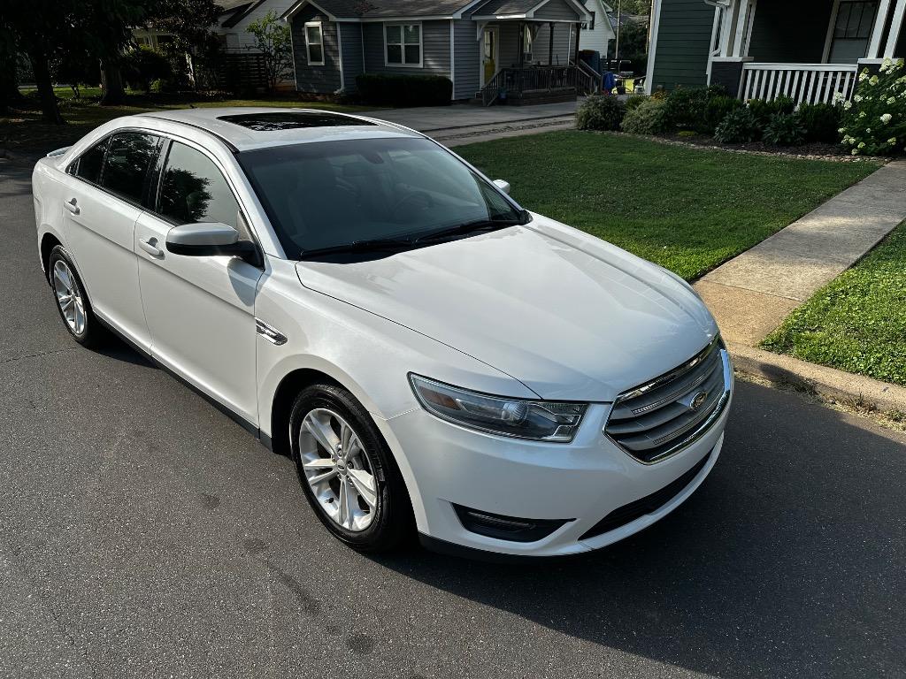 2014 Ford Taurus - $5,499